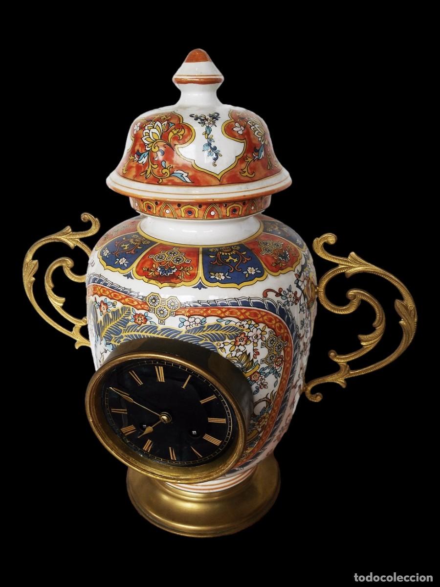 Rel&oacute;gios de carga manual: RELOJ SOBREMESA JARRON PORCELANA SIGLO XIX