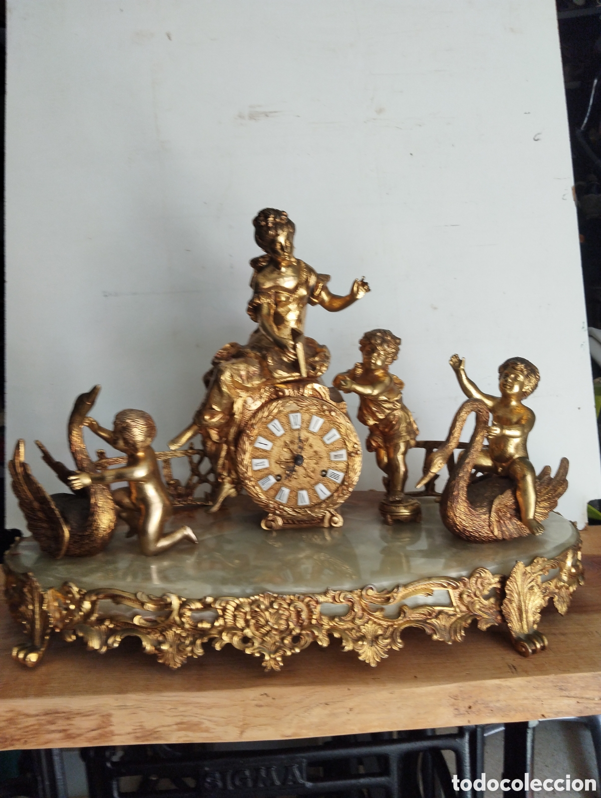 Relojes de carga manual: Reloj de palacio dorado al mercurio - Foto 1