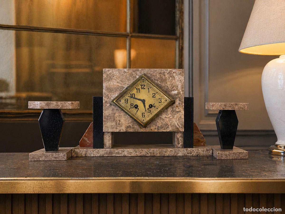 Relojes de carga manual: Reloj mec&aacute;nico amos 30 Art D&eacute;co de sobremesa en m&aacute;rmoles contrastados