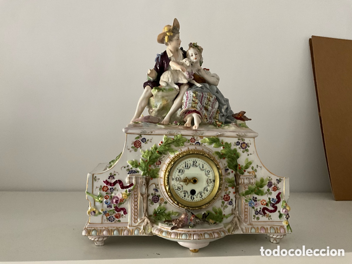 Relojes de carga manual: Reloj sobremesa de porcelana