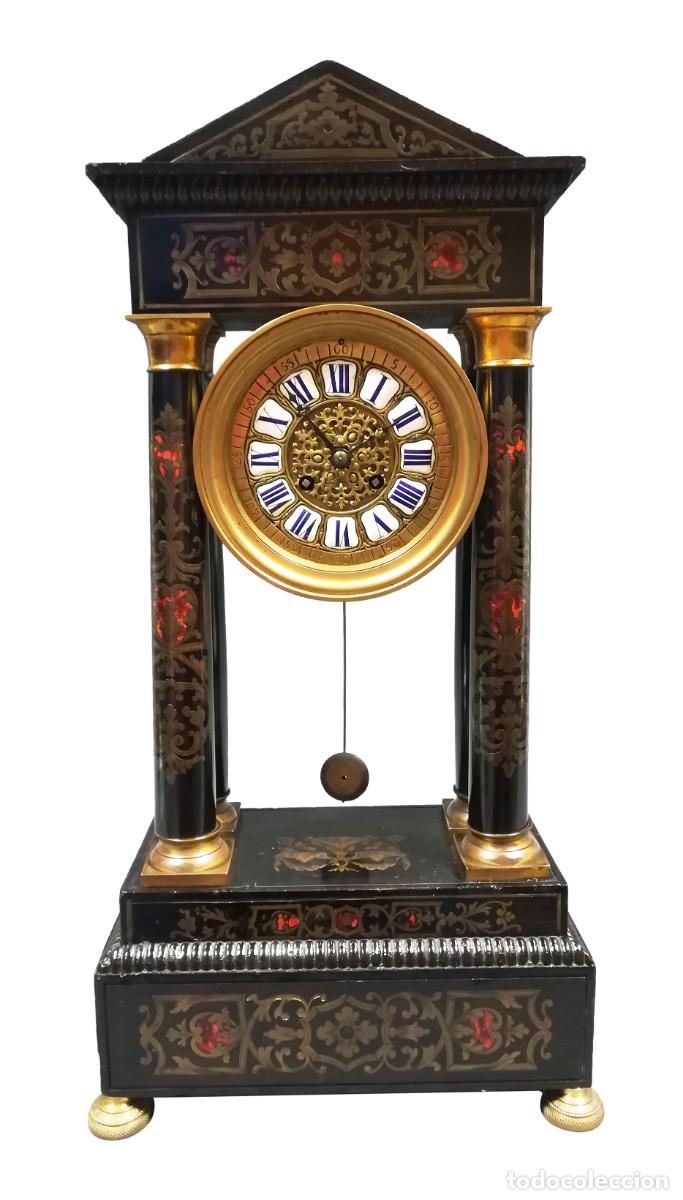 Horloges &agrave; remontage manuel: RELOJ TEMPLETE BOULLE MADERA EBONIZADA SIGLO XVIII