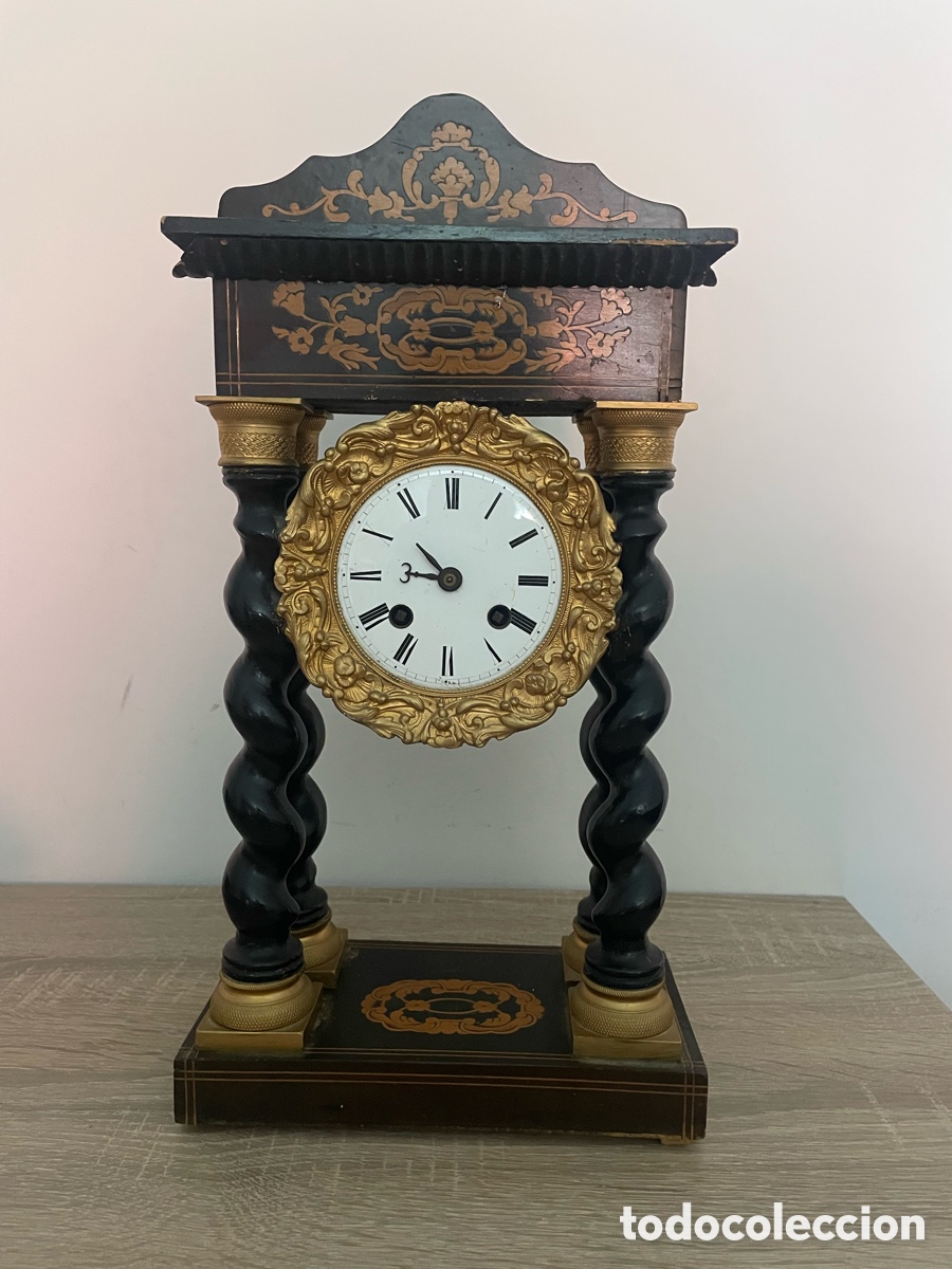 Relojes de carga manual: Reloj sobremesa columnas salom&oacute;nicas marqueter&iacute;a S.XIX bronce