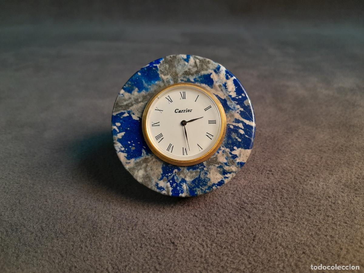Rel&oacute;gios de carga manual: PEQUE&Ntilde;O RELOJ DE SOBREMESA DE CRISTAL ESTILO LAPISL&Aacute;ZULI. CARRIER.FINALES DEL SIGLO XX.