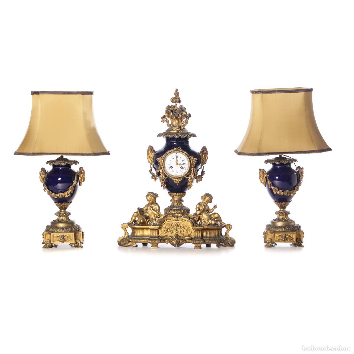 Relojes de carga manual: Relojes - Adornos de Napole&oacute;n III - Siglo XIX