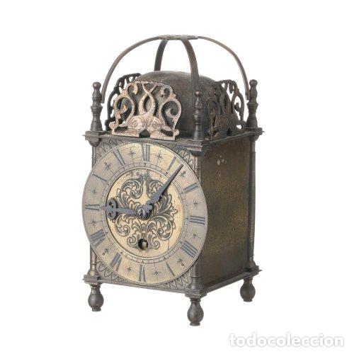 Relojes de carga manual: Relojes - Reloj de mesa 'Capucine' - siglo XIX