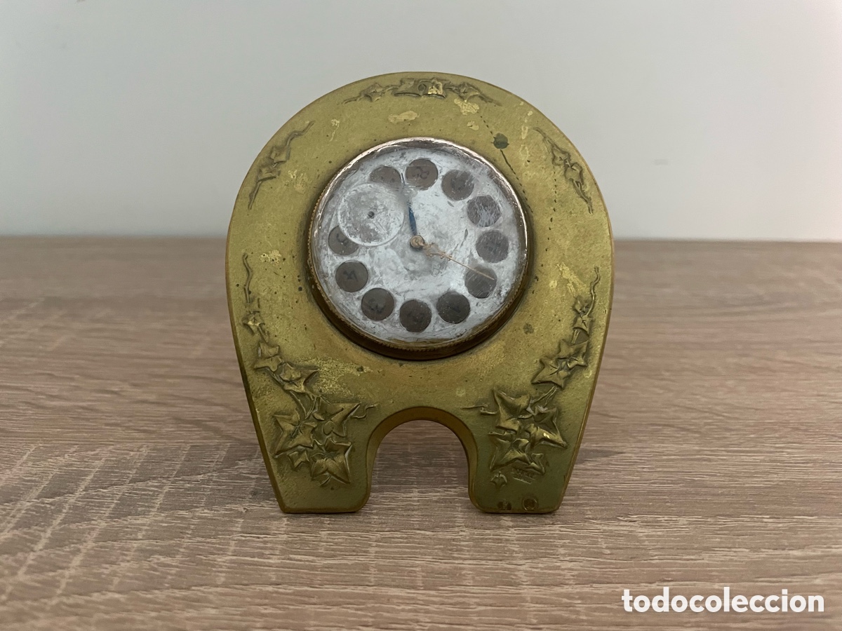 Relojes de carga manual: Reloj Miniatura Escritorio Herradura Lat&oacute;n Victoriano Antiguo Hiedra S.XIX