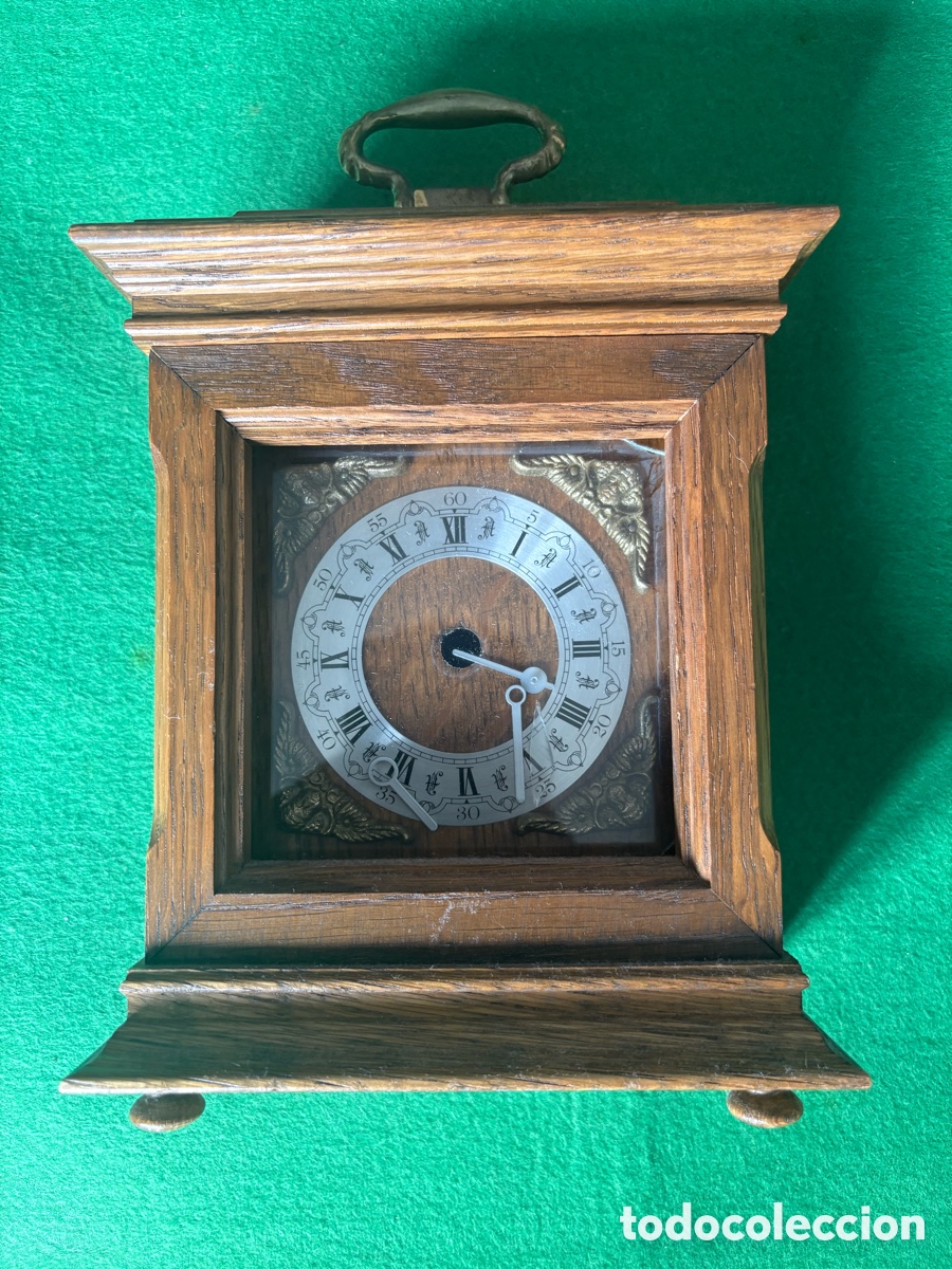 Rel&oacute;gios de carga manual: Antiguo reloj de sobremesa para reparar (A23)