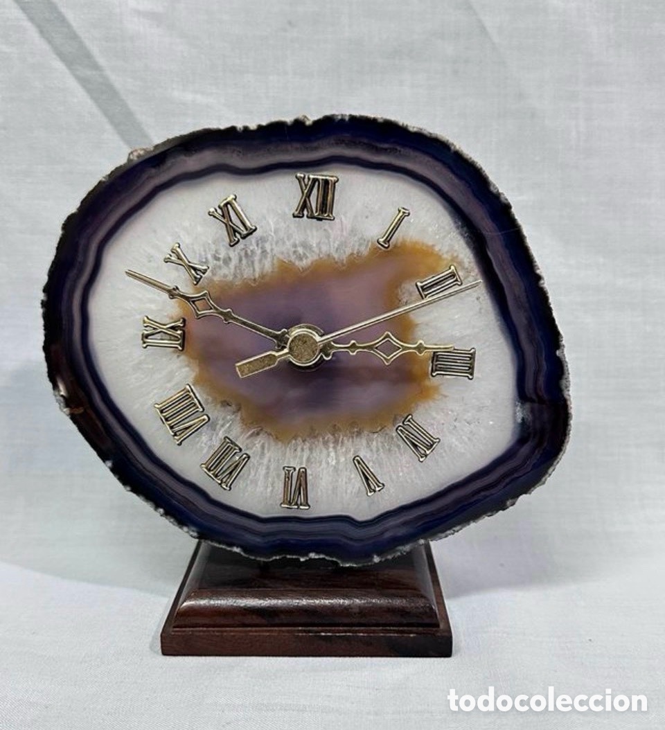 Rel&oacute;gios de carga manual: Antiguo Reloj sobremesa Quartz de &Aacute;gata y Amatista. En perfecto estado
