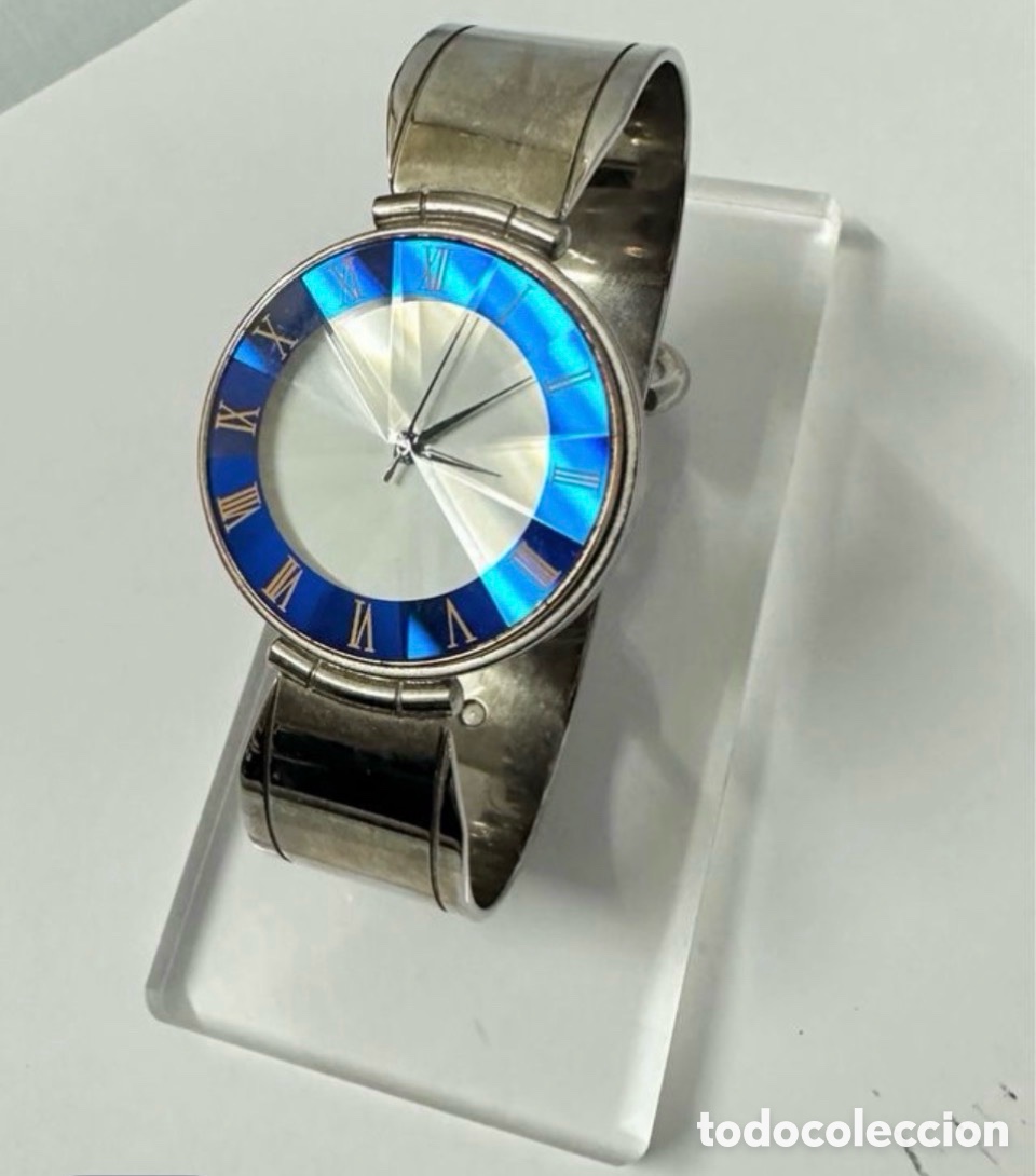 Rel&oacute;gios de carga manual: reloj sobremesa de pulsera de la marca Romagnoli, con movimiento de cuarzo y fabricaci&oacute;n italiana.