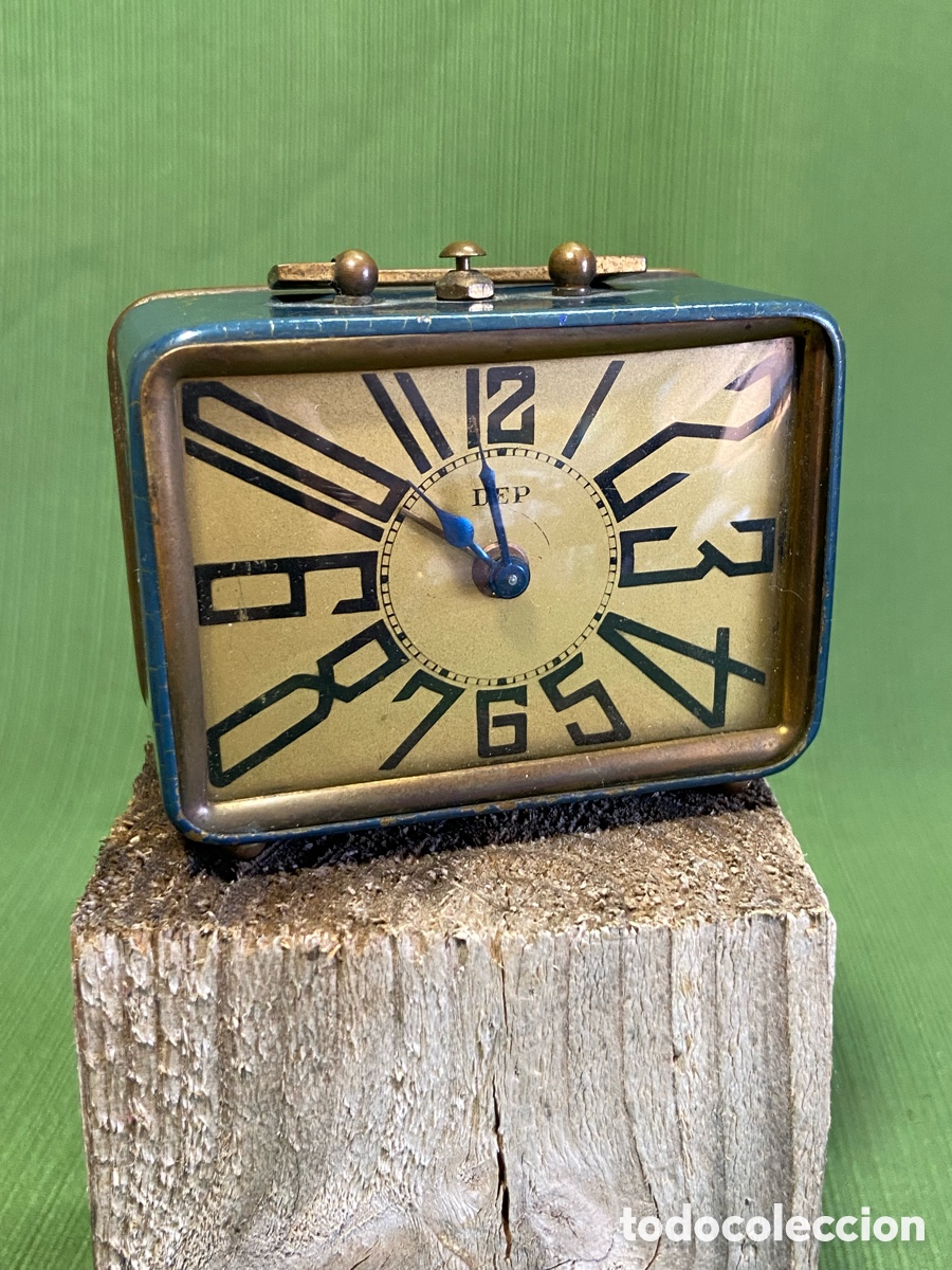 Relojes de carga manual: Reloj de mesa vintage DEP (averiado).