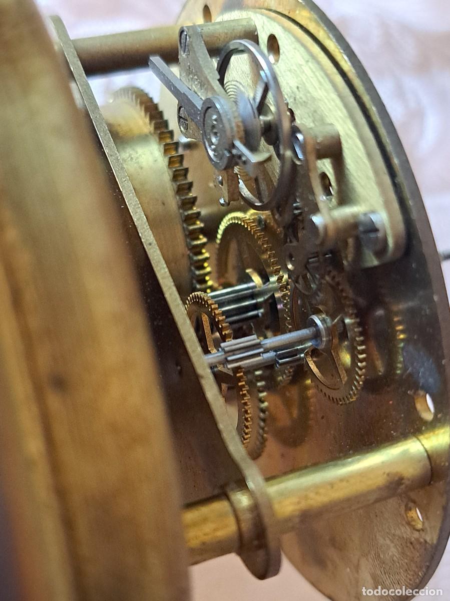 Relojes de carga manual: ANTIGUA MAQUINARIA PARA RELOJ DE SOBREMESA- FRANCES , FUNCIONA