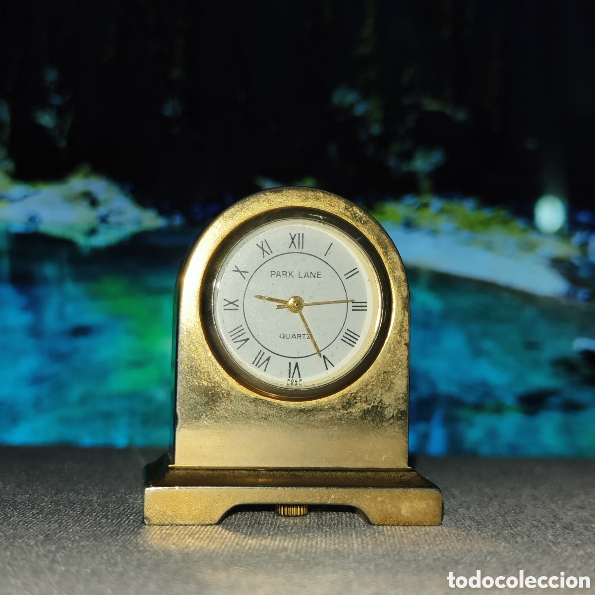 Relojes de carga manual: Antiguo Reloj de Sobremesa Miniatura Park Lane Quartz - Metal Dorado Vintage - A&ntilde;os 80/90