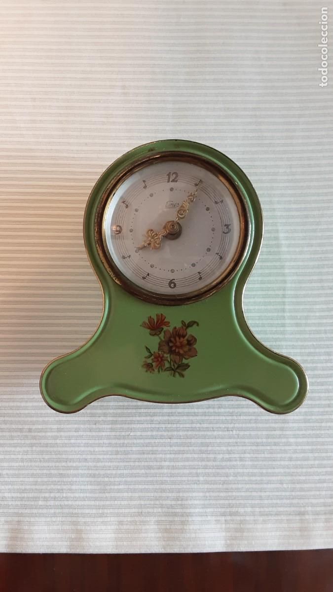 Relojes de carga manual: Reloj despertador musical EMES Antigua marca Alemana