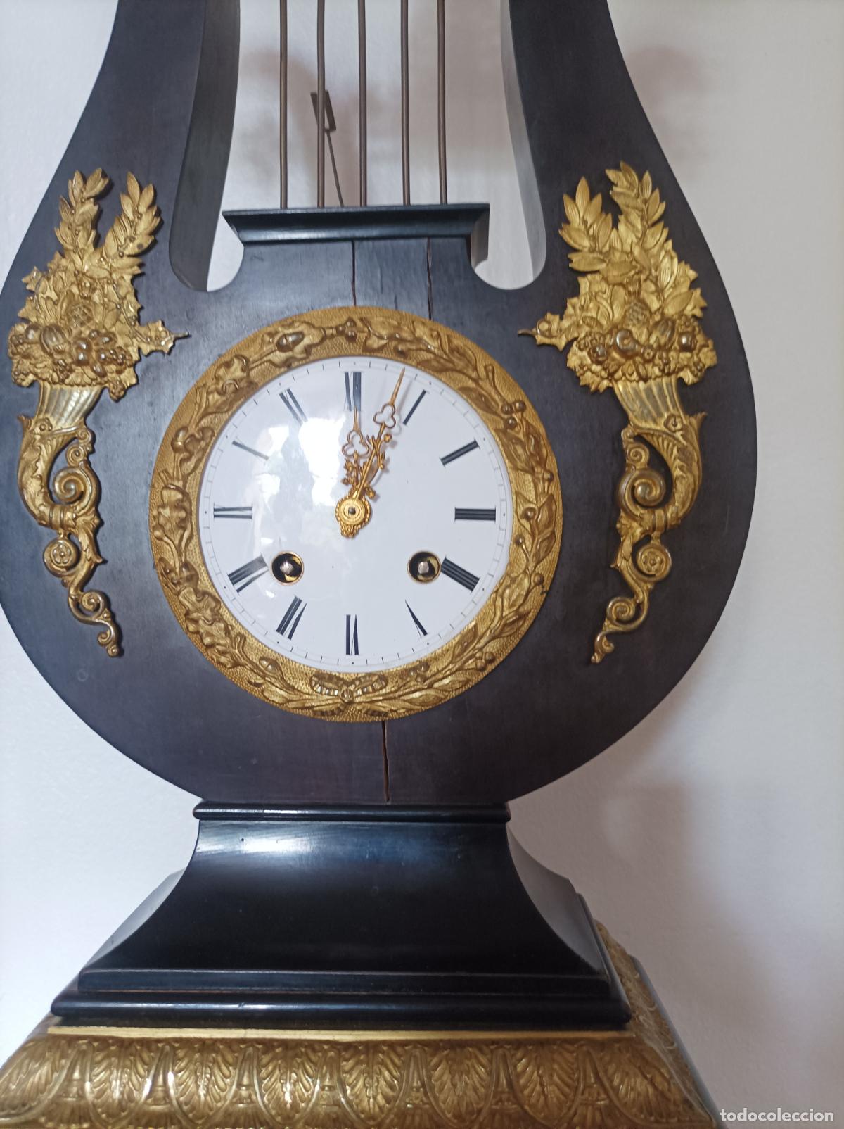 Relojes de carga manual: Reloj imperio.Del Siglo XIX con caja de m&uacute;sica.