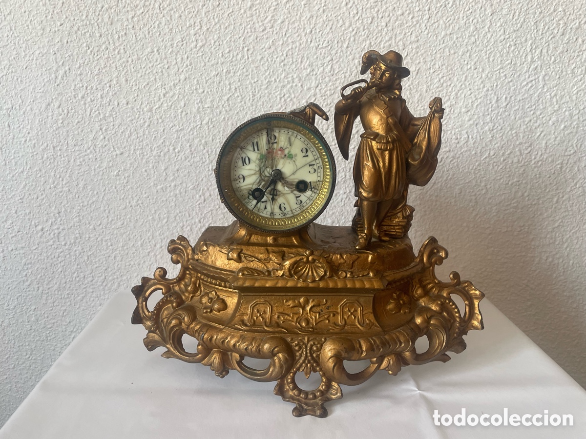 Relojes de carga manual: Reloj sobremesa franc&eacute;s calamina s.XIX figura mosquetero Mouvement de Paris para restaurar