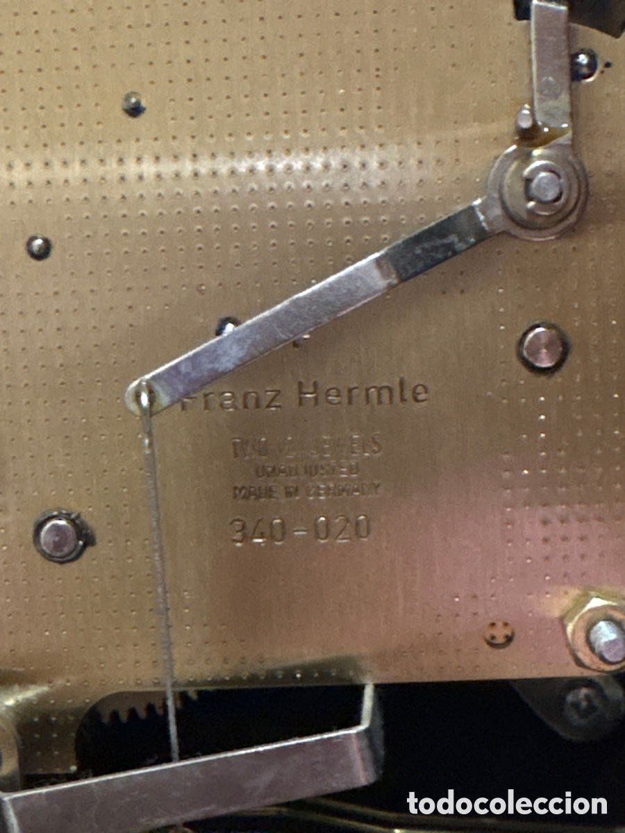 Relojes de carga manual: Reloj sobremesa SARS Hermle funcionando - Foto 4