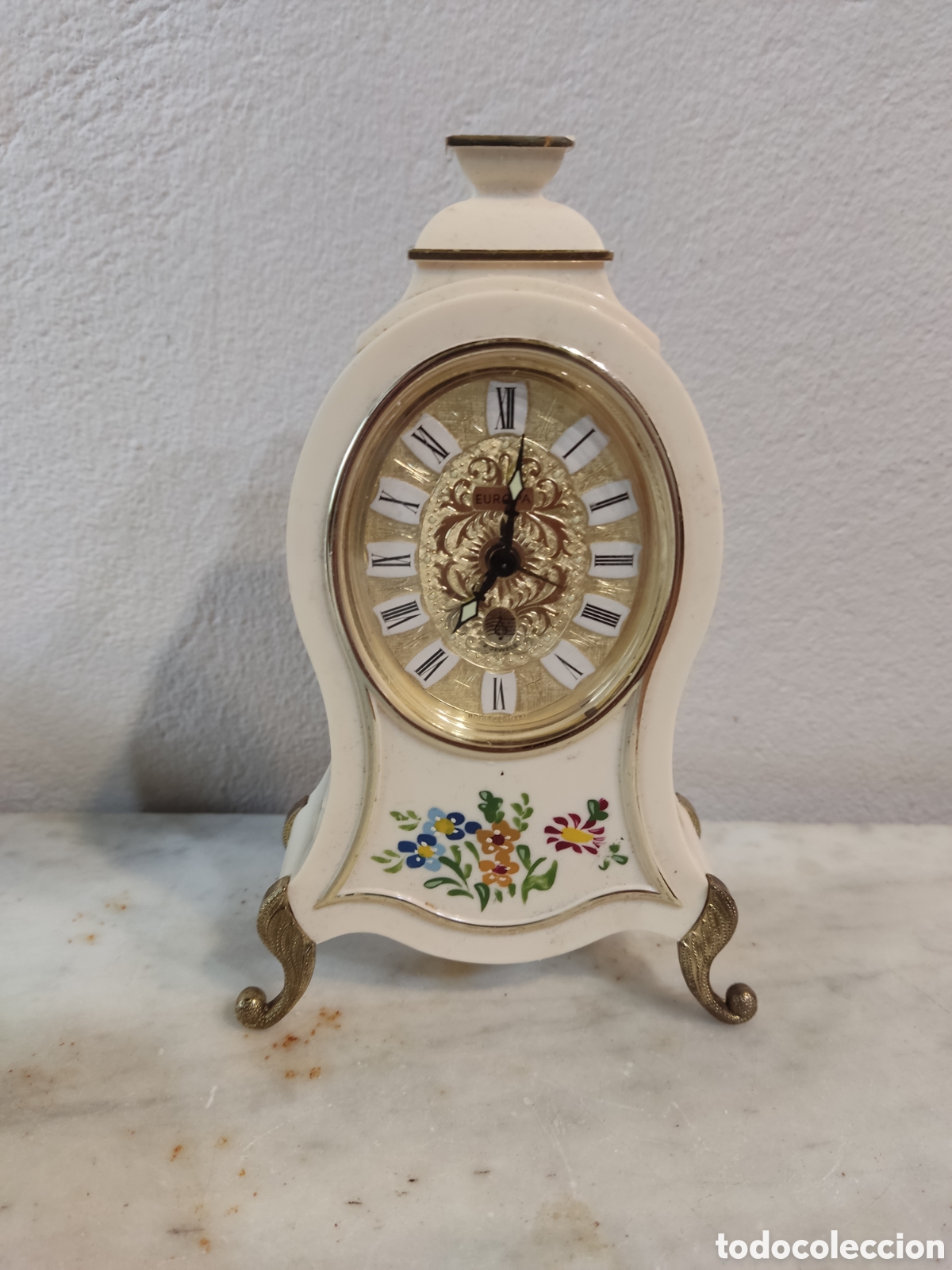 Relojes de carga manual: Reloj despertador Europa