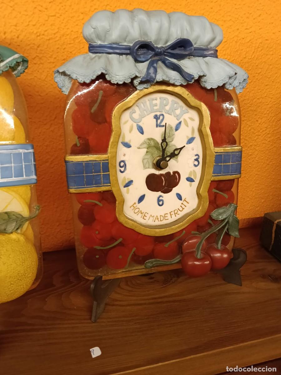 Clocks Manual Charge: Reloj artesanal decorativo con dise&ntilde;o de tarro de mermelada