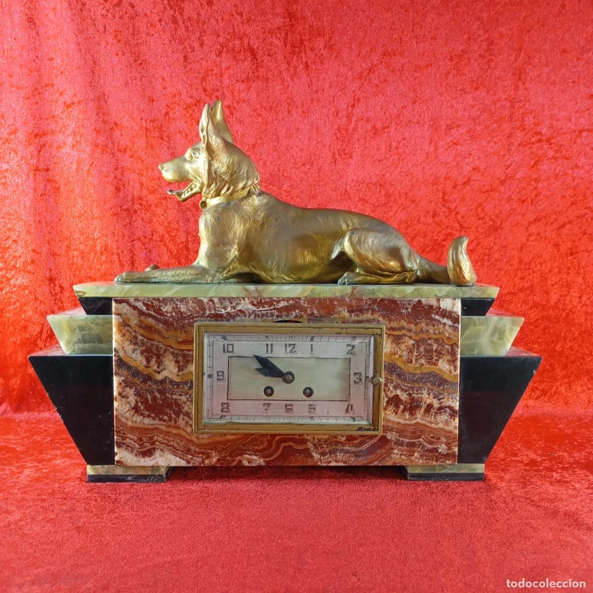 Relojes de carga manual: PRECIOSO RELOJ DE SOBREMESA EN MARMOL - DE CHIMENEA - ART D&Eacute;CO - PRECISA REVISI&Oacute;N- 39 X 49,5 X 11 CM