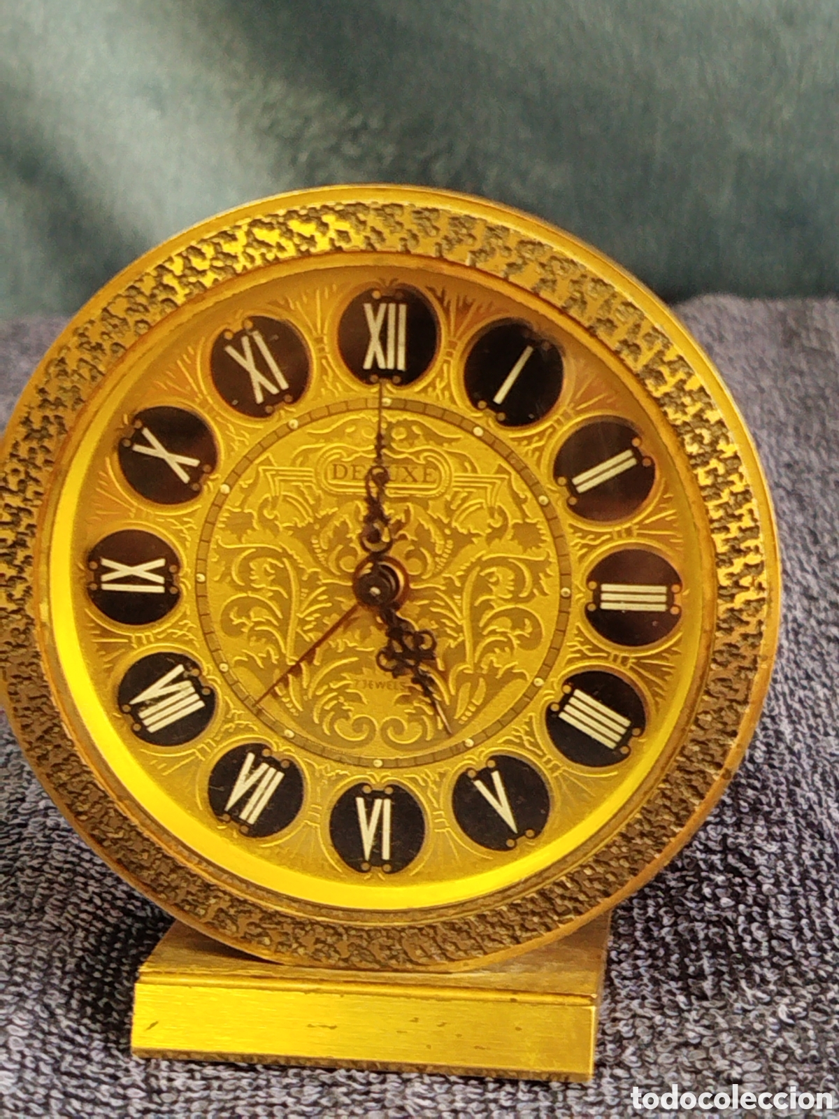 Relojes de carga manual: Antiguo reloj despertador alem&aacute;n Jewels Deluxe, de lat&oacute;n. No funciona.