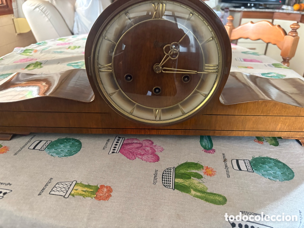 Relojes de carga manual: Reloj de sobremesa Urgos