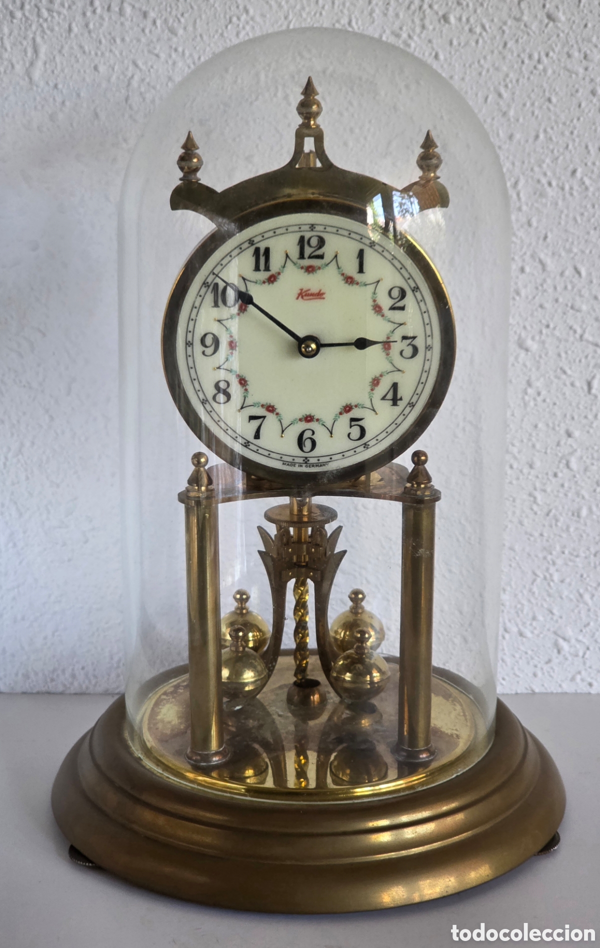 Relojes de carga manual: Reloj Sobremesa Kundo - Made in West-Germany - P&eacute;ndulo C&uacute;pula de Cristal Decoraci&oacute;n Vintage