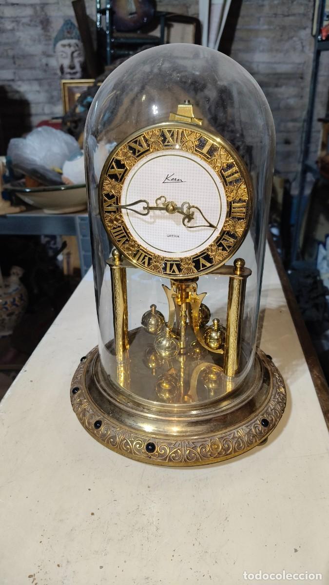 Relojes de carga manual: Horloge Kern sous cloche verre une eouvre d art fonctionne m&eacute;canique suisse