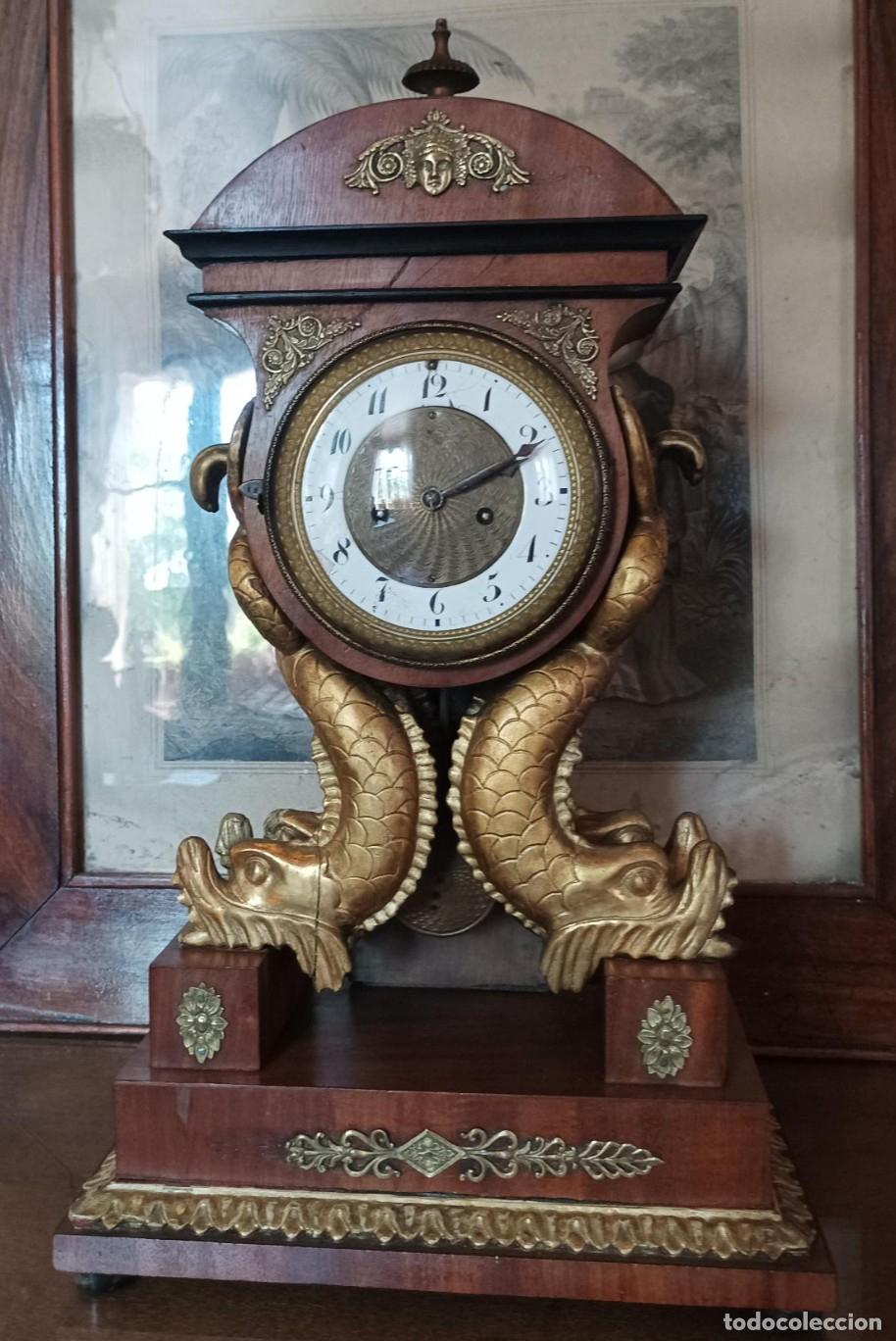 Relojes de carga manual: Reloj de sobremesa imperio.