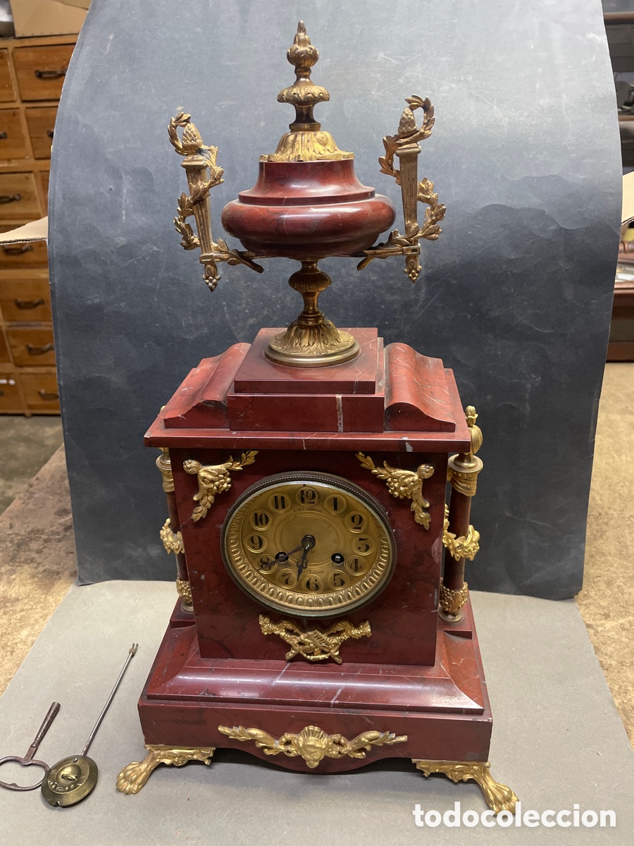Relojes de carga manual: Bonito reloj de sobremesa del siglo xix
