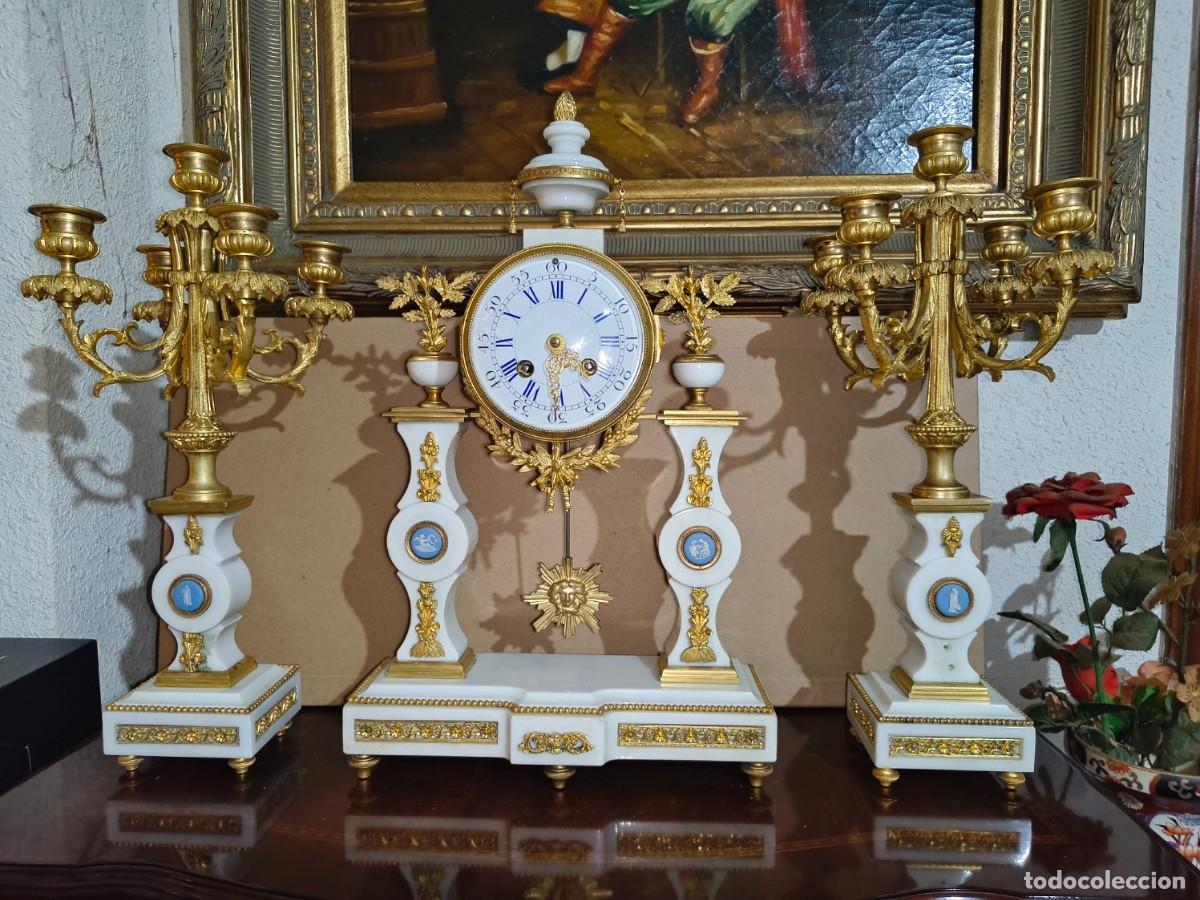 Relojes de carga manual: Reloj Guarnici&oacute;n de Marmol y Bronce. Ver fotos y descripci&oacute;n....