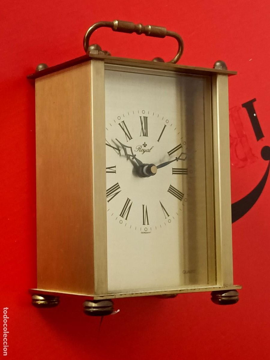 Relojes de carga manual: RELOJ SOBREMESA DE BRONCE Y LAT&Oacute;N ANTIGUO. MARCA ROYAL QUARTZ A PILAS. VER FOTOS.