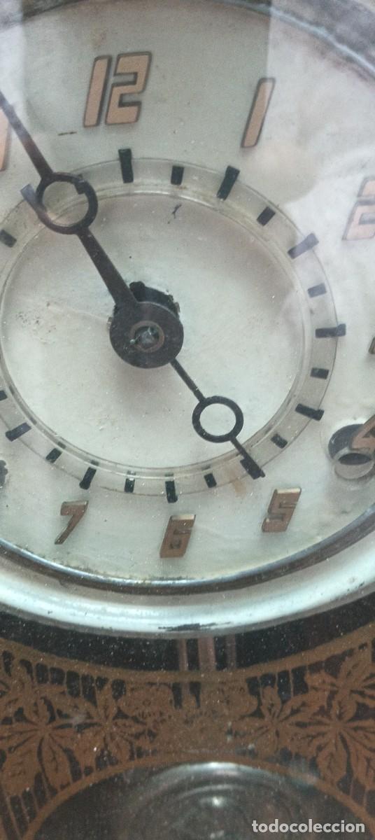 Relojes de carga manual: Reloj de madera de roble tallado - Foto 2
