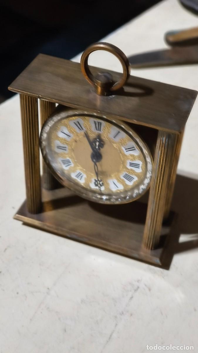 Relojes de carga manual: Pendulette 4 colone bronze Bayard fonctionne a r&eacute;viser 1960