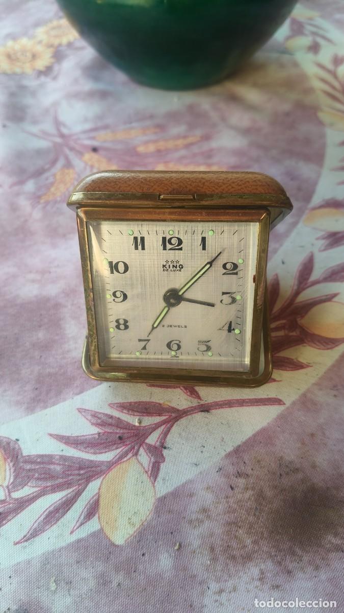 Relojes de carga manual: Reveil de table ancien m&eacute;canique