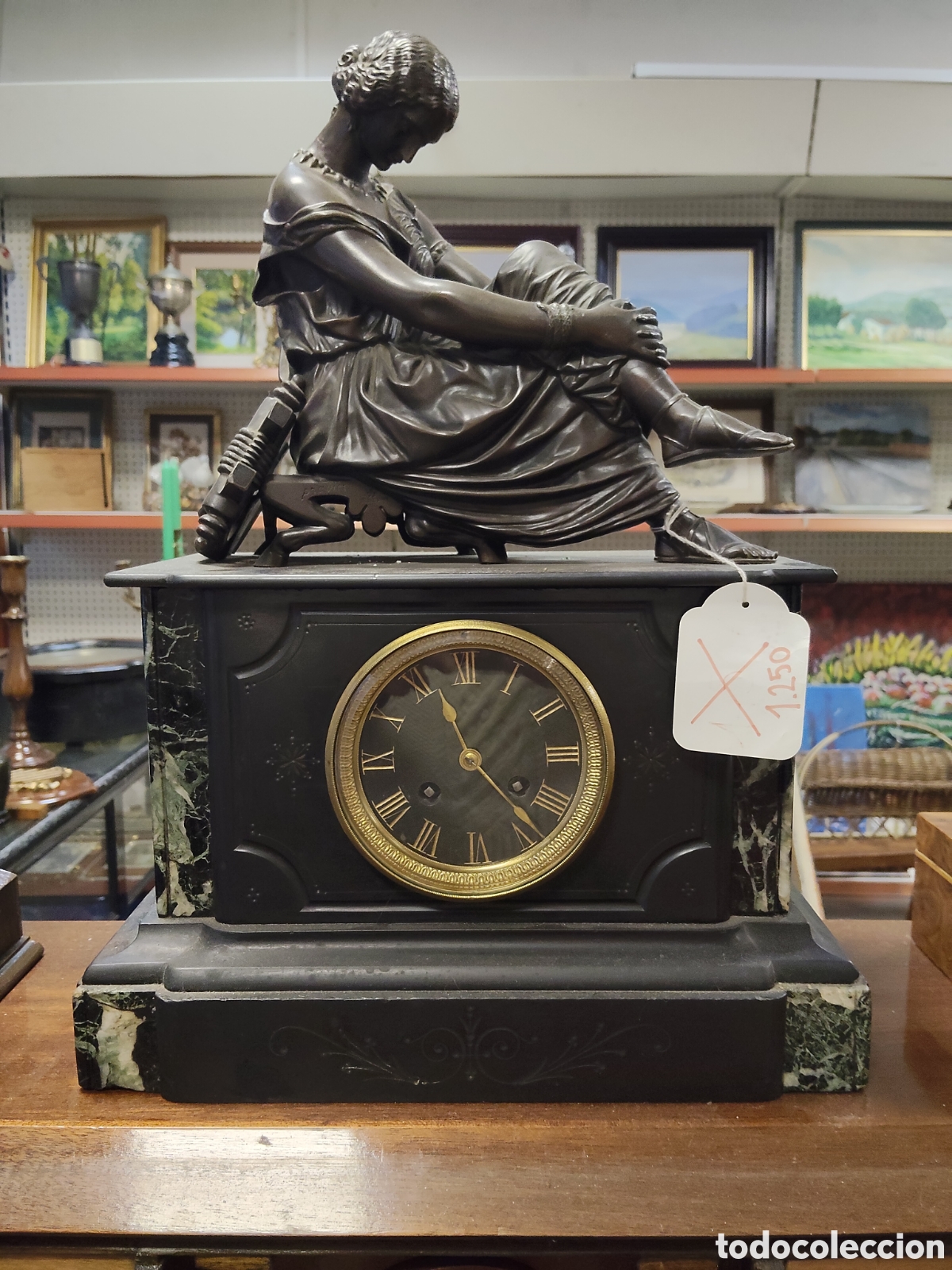 Relojes de carga manual: Magn&iacute;fico reloj Franc&eacute;s m&aacute;quina Paris
