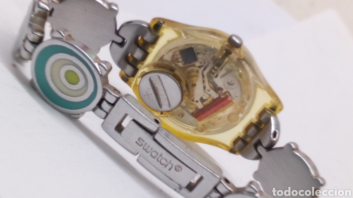 Relojes - Swatch: Reloj Swatch con cadena esmaltada - Foto 2