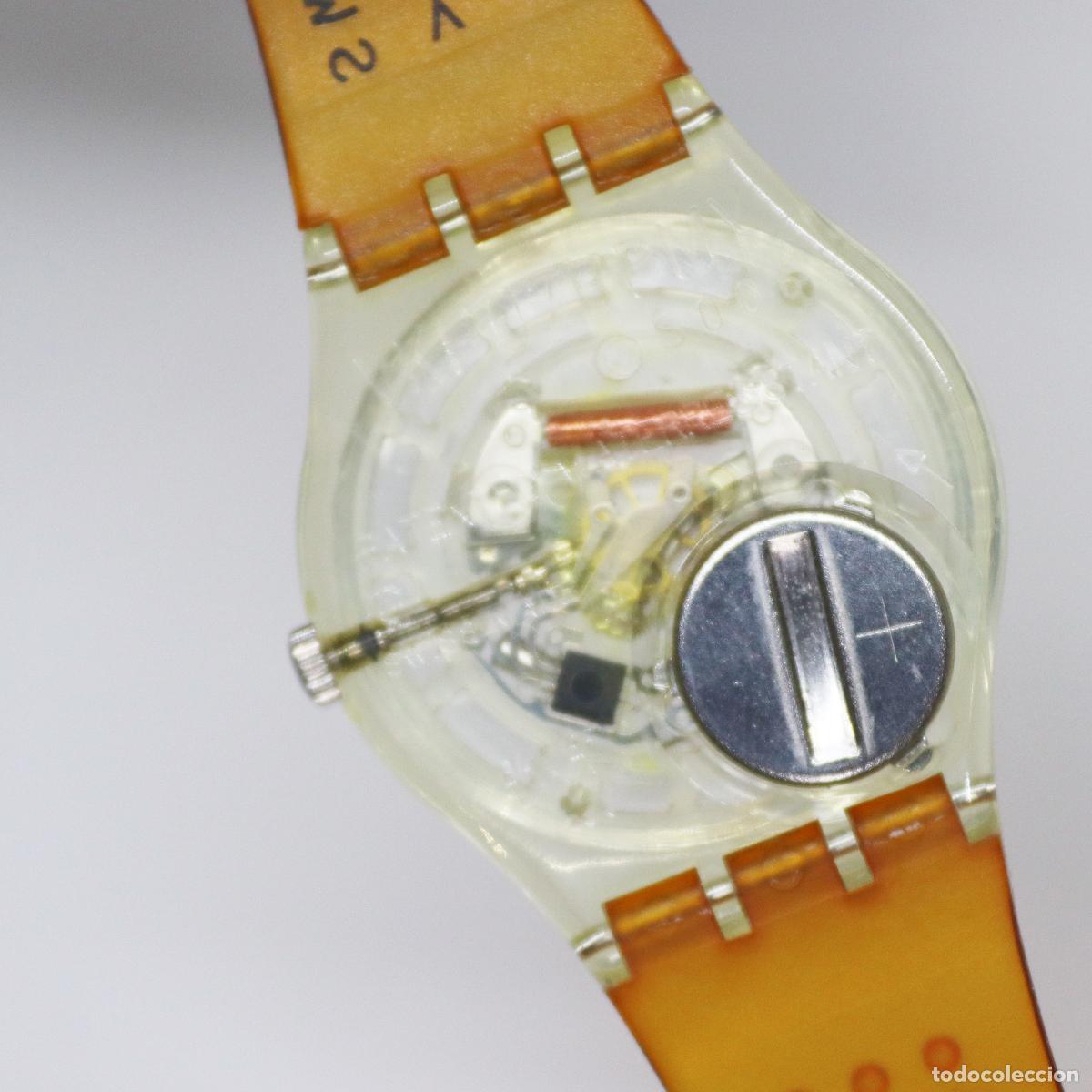 Relojes - Swatch: 2000 - SWATCH THE CLUB - RED BOX (GENETIC CODE) - modelo GZ164PACK3 - Foto 7
