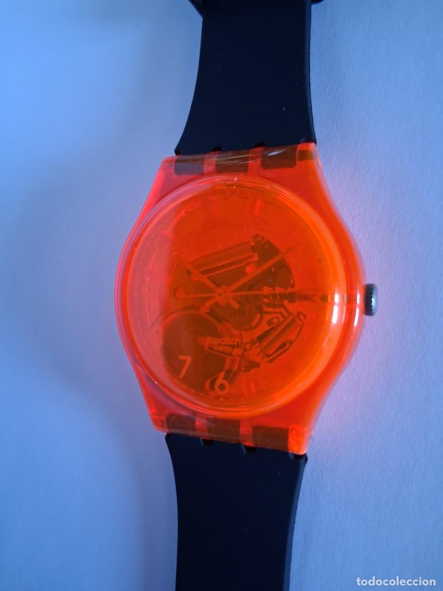 Relojes - Swatch: Reloj Swatch Gent Abricotier Rojo - Foto 4