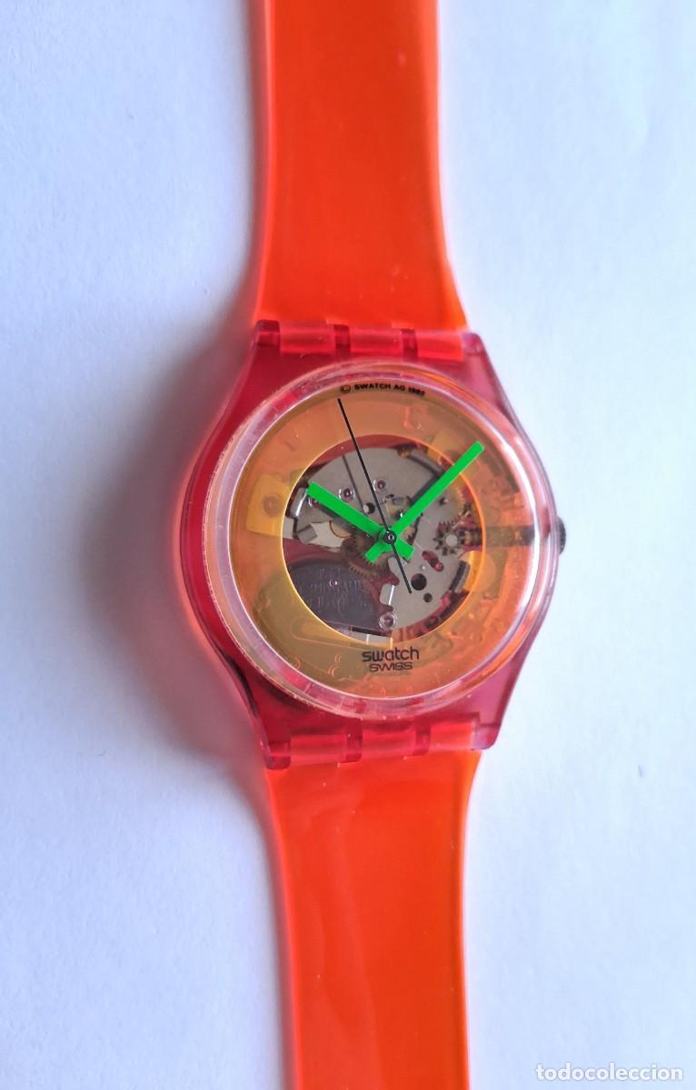 Relojes - Swatch: reloj Swatch Mango Dream con correa rojo ne&oacute;n. - Foto 4