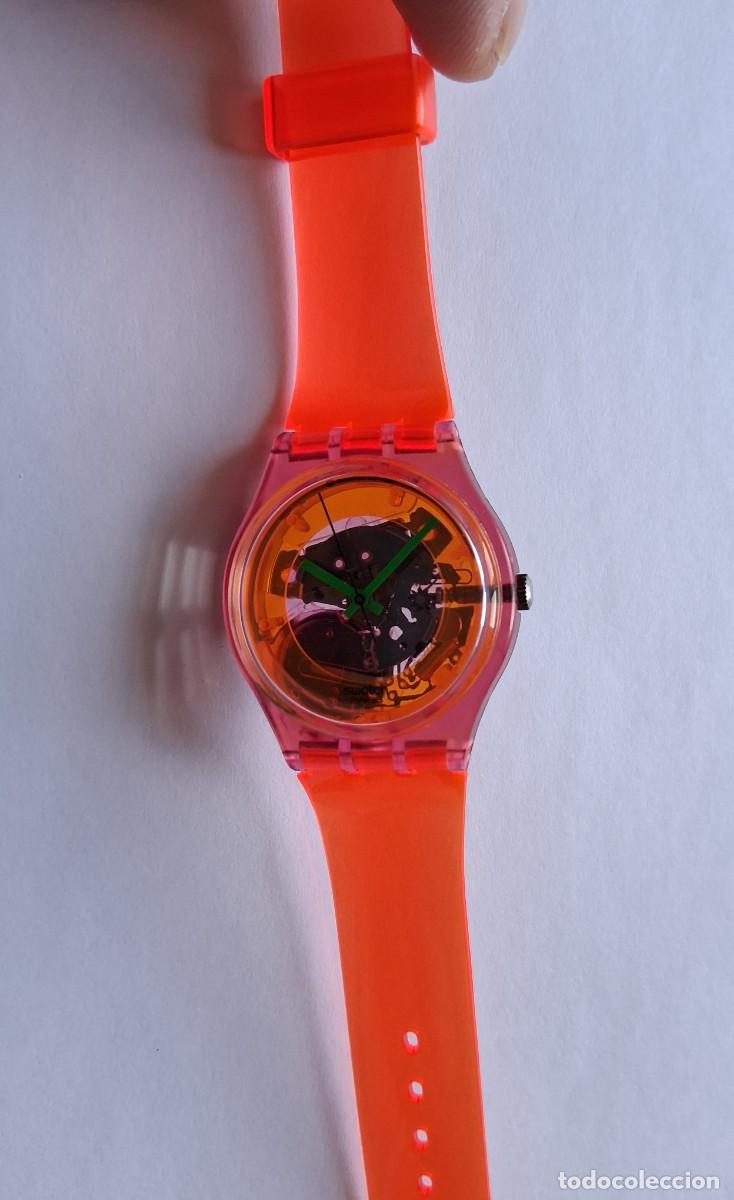 Relojes - Swatch: reloj Swatch Mango Dream con correa rojo ne&oacute;n. - Foto 7