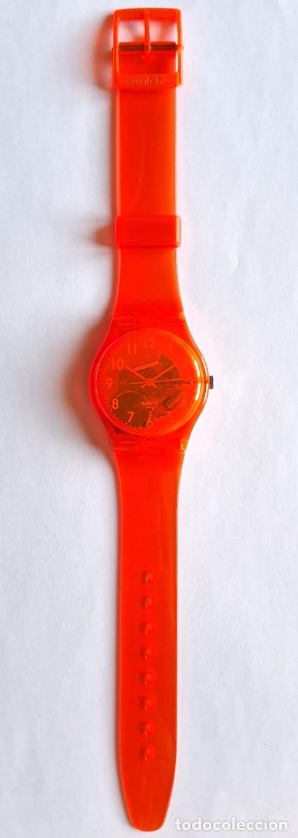 Relojes - Swatch: Reloj Swatch Ne&oacute;n Rojo Transparente - Foto 2