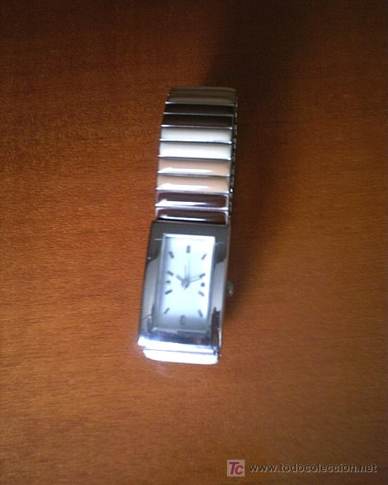 Relojes: RELOJ CON CADENA EXTENSIBLE - Foto 1
