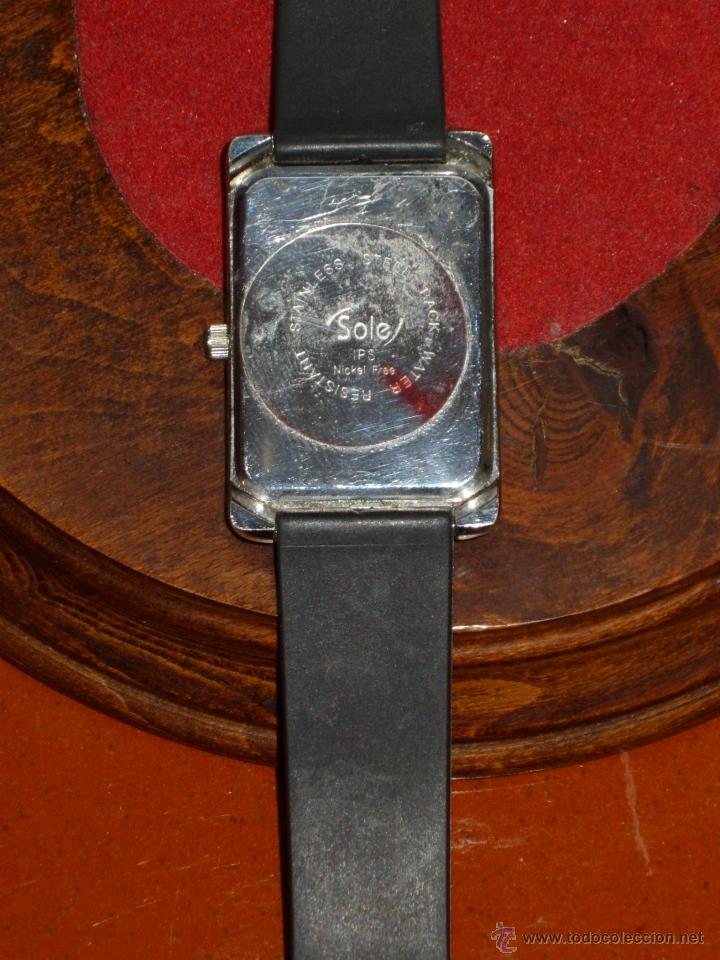 Relojes: RELOJ DE PULSERA SOLE CORREA DE SILICONA. - Foto 3