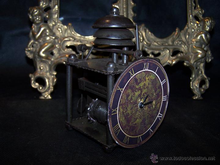 Relojes: Reloj de sobremesa vintage a pila, imitando a uno antiguo, muy original - Foto 2 - 42188893
