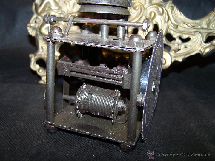 Relojes: Reloj de sobremesa vintage a pila, imitando a uno antiguo, muy original - Foto 20 - 42188893