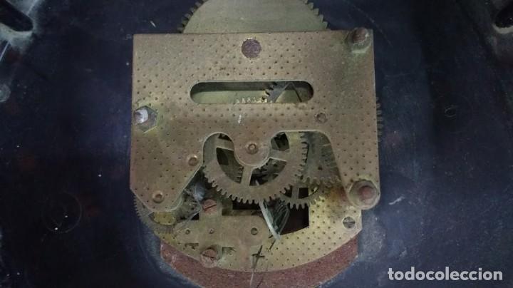 Relojes: reloj antiguo de colgar con cuerda - Foto 2