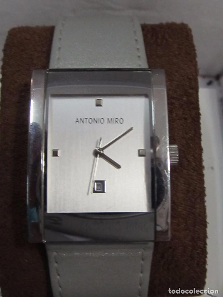 Relojes: RELOJ DE ACERO ANTONIO MIR&Oacute; CON ESTUCHE - Foto 2