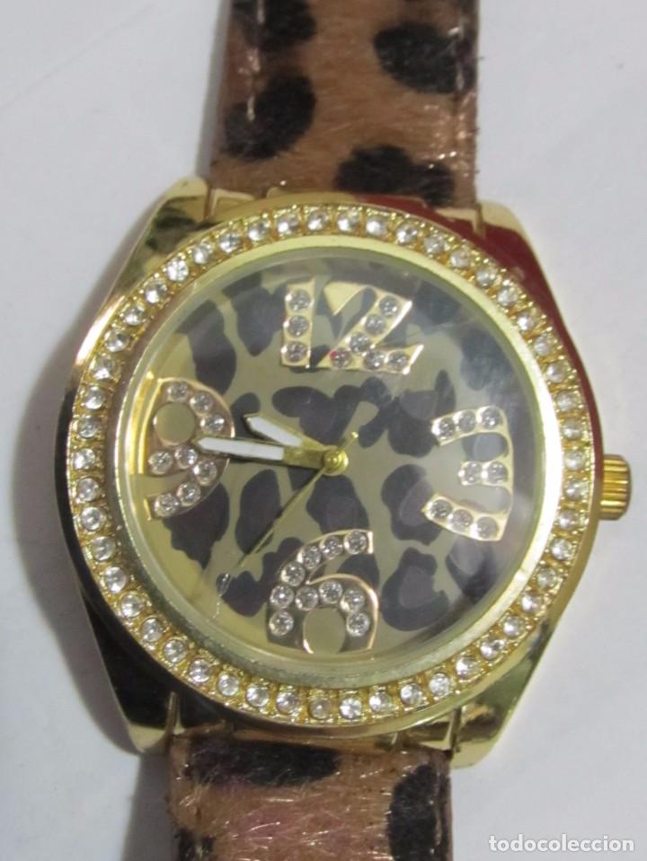 Relojes: RELOJ DE CUARZO DECORADO CON PIEDRAS - Foto 2