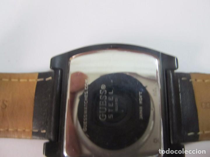 Relojes: RELOJ GUESS DE CUARZO - EN SU ESTUCHE - Foto 4