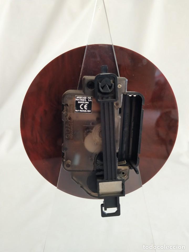 Relojes: Reloj con Soporte transparente - Foto 4